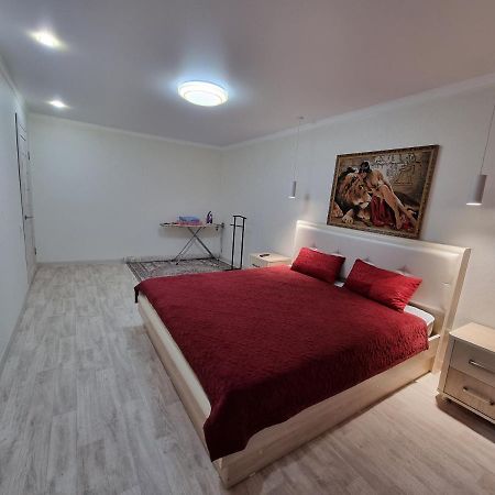 Посуточная Квартира На Мухита C Wi-Fi Oral Exterior foto